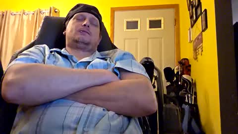 edwardaims_2please online show from November 14, 2025, 4:55 am