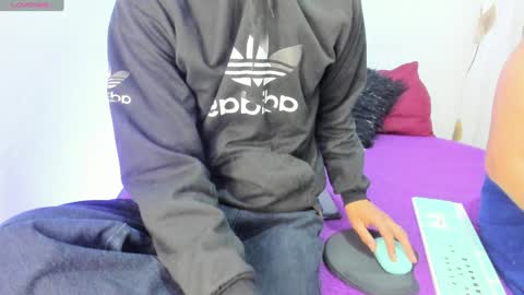 Elena  Derek online show from December 29, 2024, 11:07 am