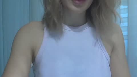 Snapshot of elenadream4990 chatting on March 3, 2026, 6:19 am elenadream4990 online show from March 3, 2026, 6:19 am