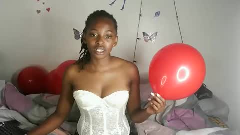 eleniedoll online show from February 12, 2026, 11:11 pm