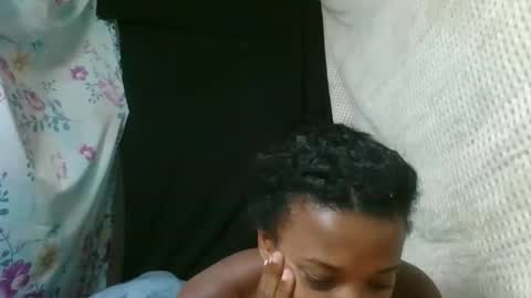 Snapshot of elia011 chatting on February 15, 2026, 7:51 am elia011 online show from February 15, 2026, 7:51 am