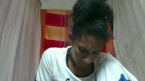 Snapshot of elia011 chatting on February 26, 2026, 7:40 am elia011 online show from February 26, 2026, 7:40 am