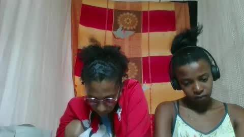 Snapshot of elia011 chatting on February 28, 2026, 8:15 am elia011 online show from February 28, 2026, 8:15 am