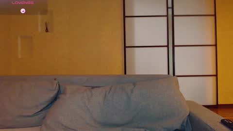 Elizabeth online show from December 17, 2024, 1:27 pm