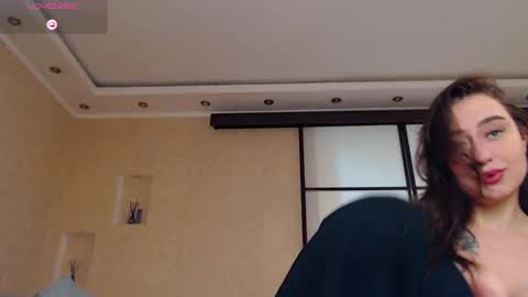 Elizabeth online show from February 5, 2025, 6:15 pm