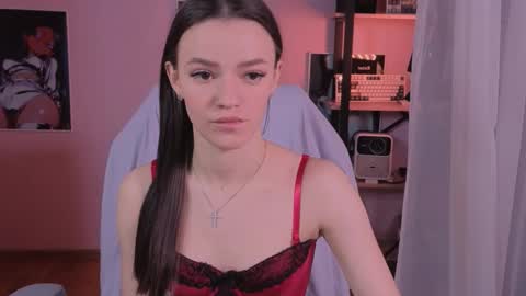 elizzza_ online show from February 5, 2026, 5:23 am