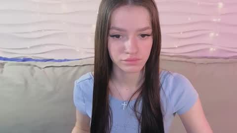 elizzza_ online show from March 3, 2026, 5:13 am