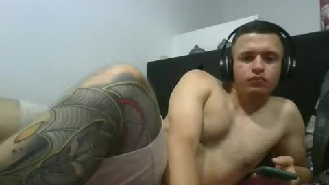 elkinjose182112 online show from February 24, 2026, 3:15 am