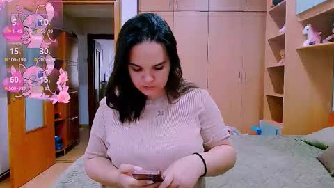 Ella  online show from September 15, 2025, 5:51 am