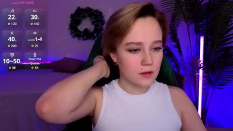 Snapshot of ellie_heavenly chatting on January 18, 2026, 8:29 am Ellie online show from January 18, 2026, 8:29 am