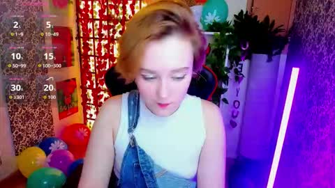 Snapshot of ellie_heavenly chatting on February 22, 2026, 8:13 am Ellie online show from February 22, 2026, 8:13 am