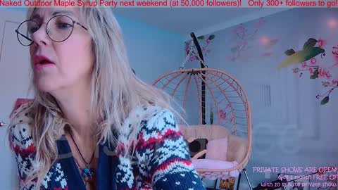 Ella Bella Bo Bella online show from December 21, 2024, 6:12 pm