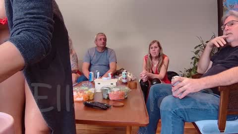 Ella Bella Bo Bella online show from February 8, 2025, 7:38 pm