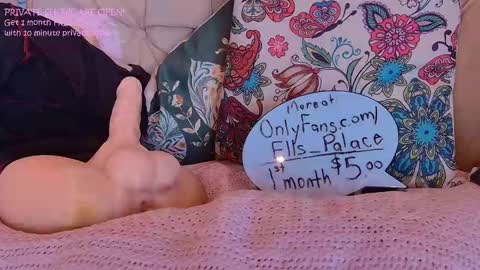 Ella Bella Bo Bella online show from March 5, 2025, 9:26 pm