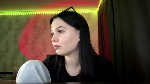 Snapshot of elmermelendes chatting on February 3, 2026, 6:35 pm Tiny online show from February 3, 2026, 6:35 pm