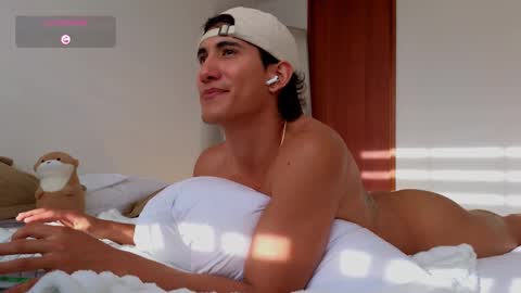 Snapshot of emilio_rivs chatting on February 21, 2026, 10:00 pm emilio_rivs online show from February 21, 2026, 10:00 pm