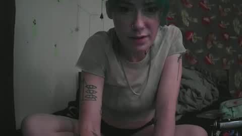 Emily Love online show from November 30, 2025, 1:42 am