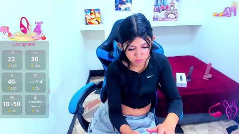 Snapshot of emily_rosse04 chatting on January 19, 2026, 12:42 pm online show from January 19, 2026, 12:42 pm