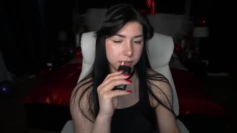 Snapshot of emilycandys chatting on February 12, 2026, 7:03 am Emy online show from February 12, 2026, 7:03 am