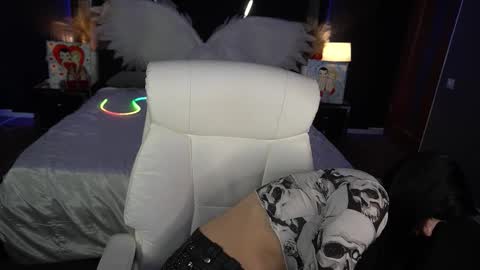 Snapshot of emilycandys chatting on February 26, 2026, 7:18 am Emy online show from February 26, 2026, 7:18 am