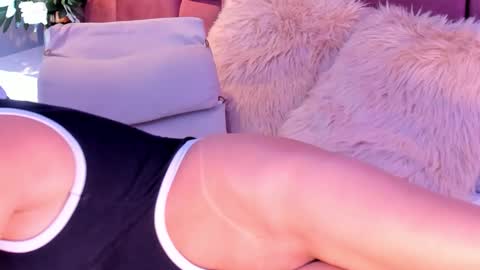 Snapshot of emilyflame chatting on March 2, 2026, 4:36 pm Emily Flame online show from March 2, 2026, 4:36 pm