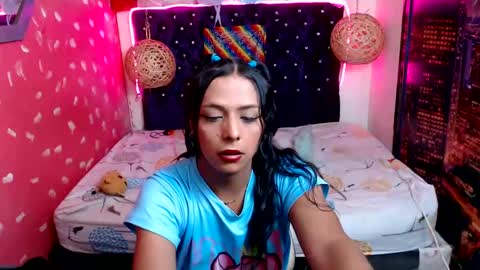 Snapshot of emilytssweet chatting on January 13, 2025, 10:35 pm Emily online show from January 13, 2025, 10:35 pm