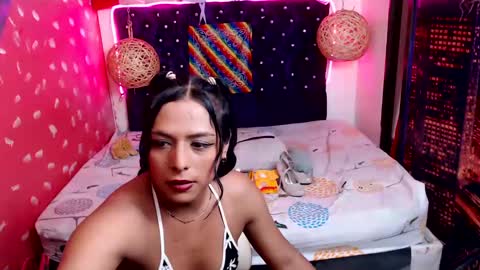 Snapshot of emilytssweet chatting on January 18, 2025, 2:55 pm Emily online show from January 18, 2025, 2:55 pm