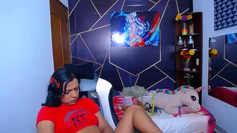 Snapshot of emilytssweet chatting on September 23, 2025, 5:49 pm Emily online show from September 23, 2025, 5:49 pm