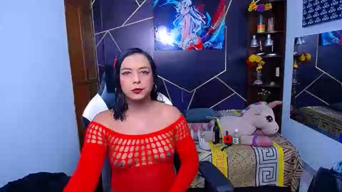 Snapshot of emilytssweet chatting on October 17, 2025, 7:38 pm Emily online show from October 17, 2025, 7:38 pm