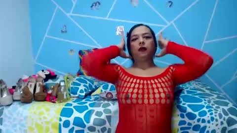 Snapshot of emilytssweet chatting on October 24, 2025, 1:29 pm Emily online show from October 24, 2025, 1:29 pm