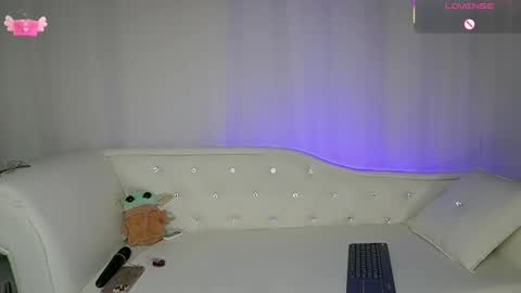 Sara online show from September 18, 2025, 11:34 am