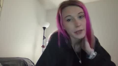 Snapshot of emmwarr1514 chatting on February 16, 2026, 8:16 pm emmwarr1514 online show from February 16, 2026, 8:16 pm