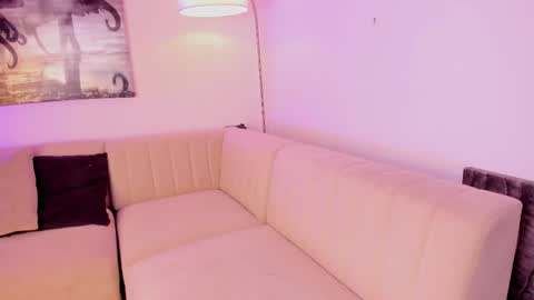 Emmy Heart online show from February 3, 2026, 3:37 am