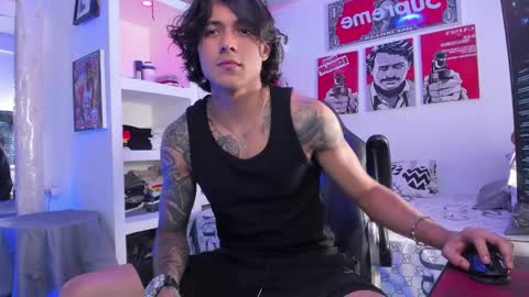 Tht BOSS Eren online show from October 21, 2025, 7:58 pm