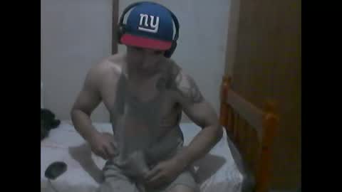 Snapshot of erickfitnes chatting on September 11, 2025, 2:33 am Masturbation online show from September 11, 2025, 2:33 am