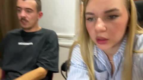 Ester online show from November 2, 2025, 4:53 pm