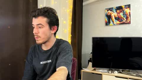 Ester online show from February 1, 2026, 5:44 pm