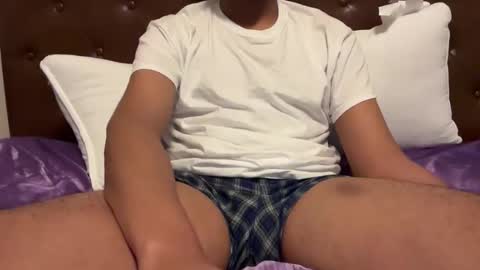 Snapshot of eternalloverboy chatting on October 24, 2025, 8:16 pm Angel online show from October 24, 2025, 8:16 pm