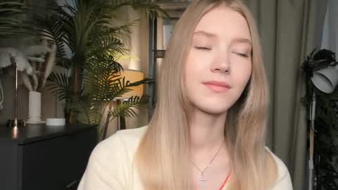 Natalie online show from November 8, 2025, 5:40 am