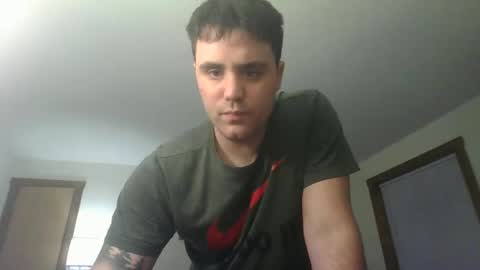 Snapshot of ethan100113 chatting on February 21, 2025, 3:12 am Ethan online show from February 21, 2025, 3:12 am