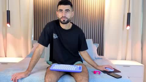 Snapshot of ethan__walker chatting on February 2, 2026, 6:50 pm Ethan online show from February 2, 2026, 6:50 pm