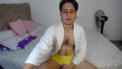 eva_adan19 online show from February 11, 2025, 2:14 am