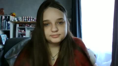 Snapshot of eva_i_love_you1 chatting on February 14, 2025, 9:34 am Eva online show from February 14, 2025, 9:34 am