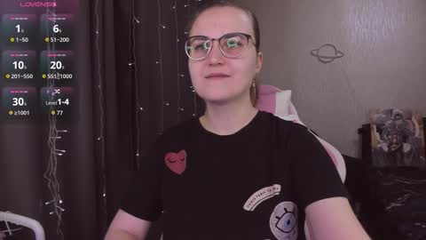 Snapshot of eva_orchid chatting on December 19, 2025, 11:28 am Eva online show from December 19, 2025, 11:28 am