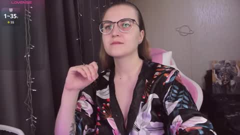 Snapshot of eva_orchid chatting on January 11, 2026, 9:58 am Eva online show from January 11, 2026, 9:58 am