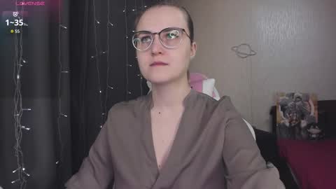 Snapshot of eva_orchid chatting on February 10, 2026, 12:09 pm Eva online show from February 10, 2026, 12:09 pm