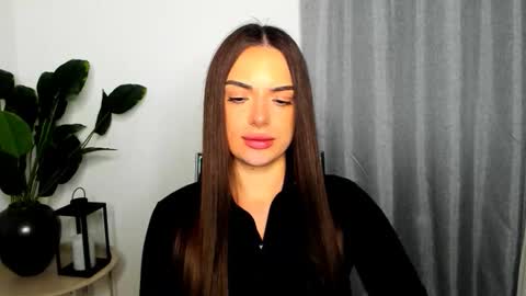 Snapshot of eva_rossee_ chatting on January 17, 2026, 7:06 pm Eva online show from January 17, 2026, 7:06 pm