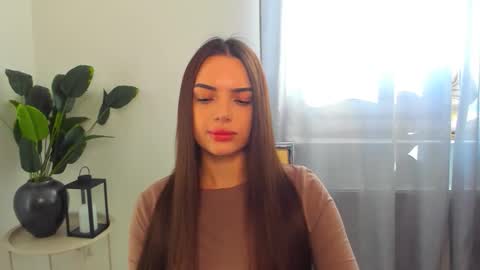 Snapshot of eva_rossee_ chatting on February 2, 2026, 12:48 pm Eva online show from February 2, 2026, 12:48 pm