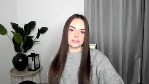 Snapshot of eva_rossee_ chatting on February 8, 2026, 6:33 pm Eva online show from February 8, 2026, 6:33 pm