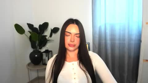 Snapshot of eva_rossee_ chatting on February 13, 2026, 1:18 pm Eva online show from February 13, 2026, 1:18 pm